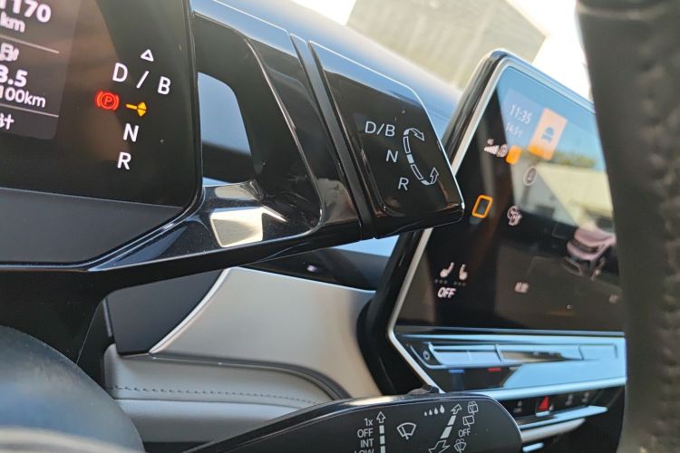 Used Volkswagen ID.6 CROZZ 2022 Long-Range PRO Edition
