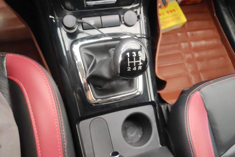 Used HYOSOW S3 2016 1.5L Manual Comfort Version China IV Emission Standard
