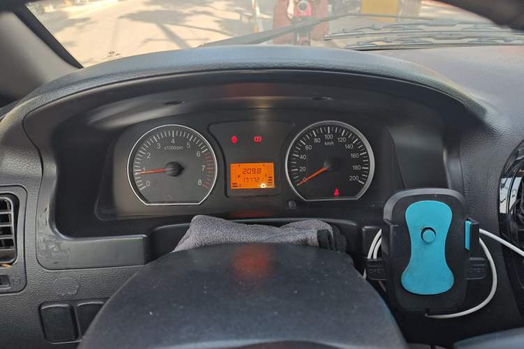 Used FORTHING Lingzhi 2016 M3L 1.6L 7-Seater Comfort Model
