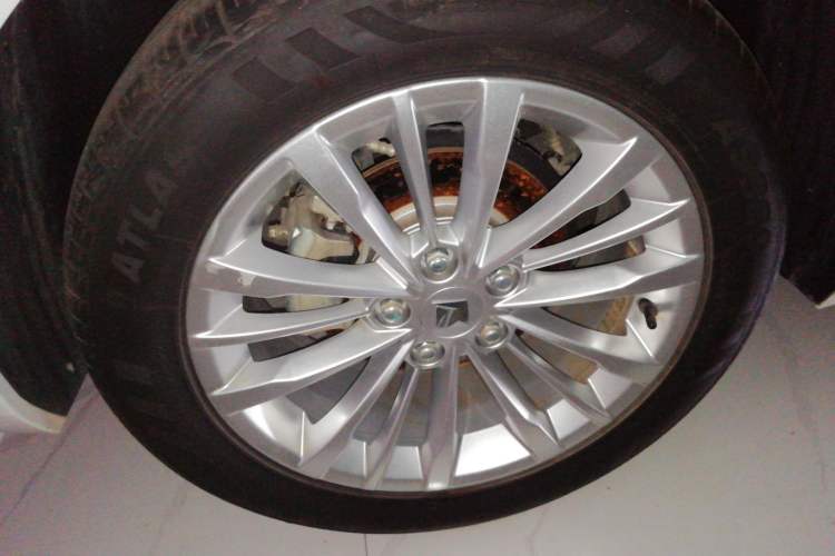 Used Baojun Valli 2021 1.5T Yili Pasture CVT Luxury Model
