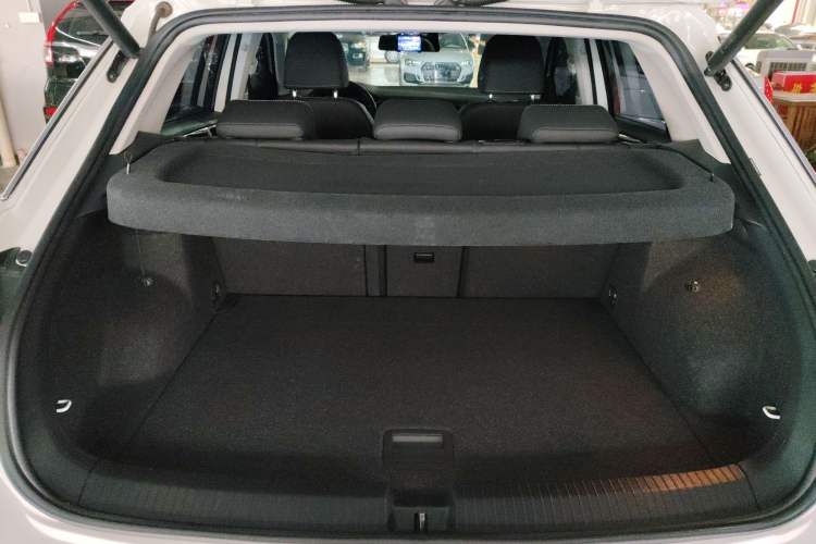 Used Volkswagen T-ROC 2021 280TSI DSG Two-Wheel Drive Comfort Connect Edition
