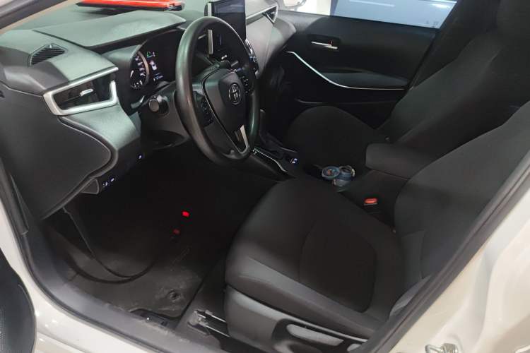 Used Toyota Corolla 2021 Dual-Motor 1.8L E-CVT Elite Edition
