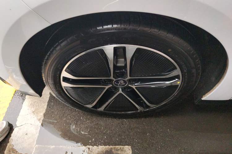 Used BYD Han 2023 EV Champion Edition 605KM Front-Drive Premium Model