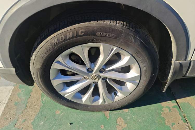 Used Brilliance V3 2017 1.5L Automatic Smart Version