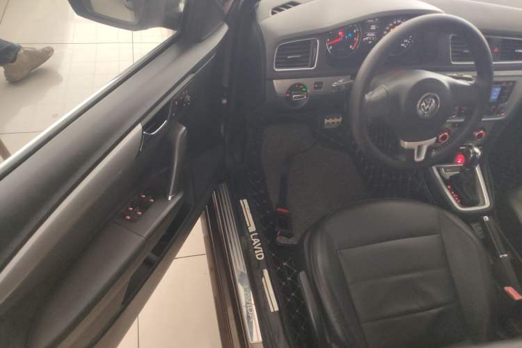 Used Volkswagen Gran Lavida 2013 1.4 TSI Automatic Comfort Model