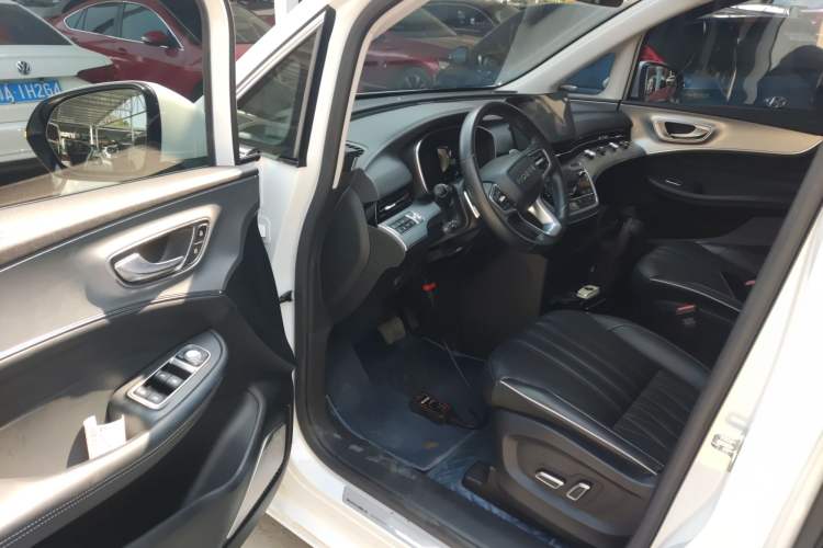 Used Roewe iMAX8 2022 400TGI Prestige Edition
