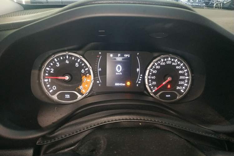 Used  Renegade 2018 Connected Large Screen Version 180T Automatic Kinetic Edition+