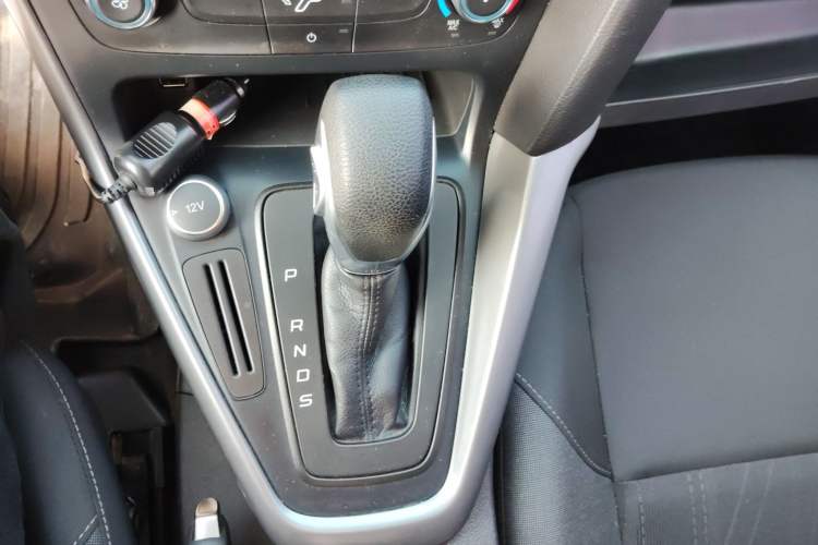 Used Ford Focus 2017 Hatchback 1.6L Automatic Comfort Plus SmartDrive Edition
