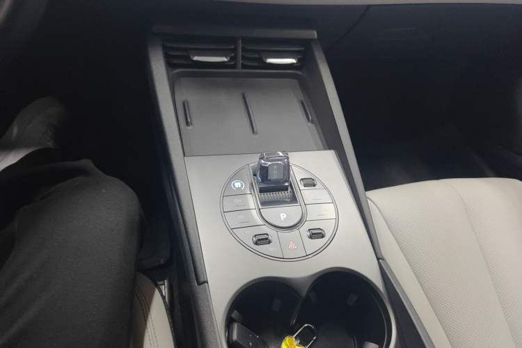 Used BYD Seal 06 New Energy 2024 DM-i 80KM Luxury Model
