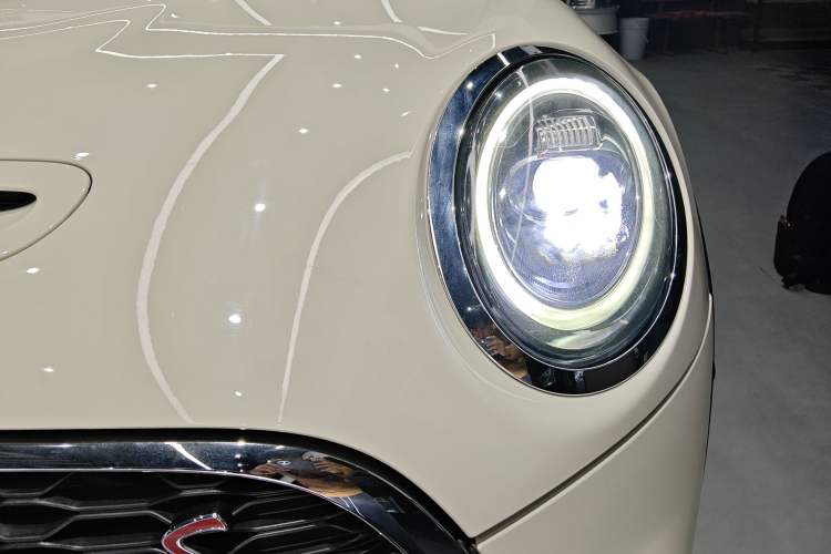 Used  MINI 2019 2.0T COOPER S Artist