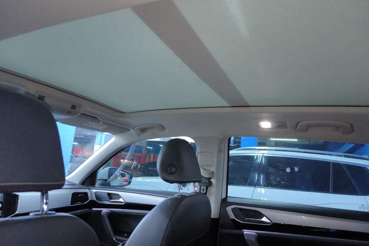 Used Volkswagen Tayron 2019 330TSI Two-Wheel Drive Luxury Model China VI Standard
