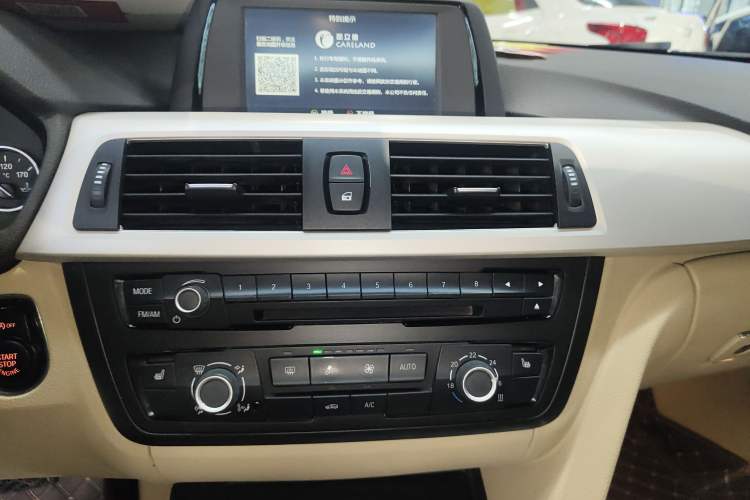 Used BMW 3 Series 2015 316Li Fashion Model
