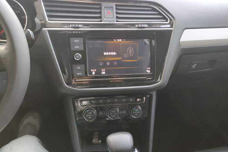 Used Volkswagen Tiguan L 2019 330TSI Automatic Two-Wheel Drive Smart Luxury Version China V Emission Standard
