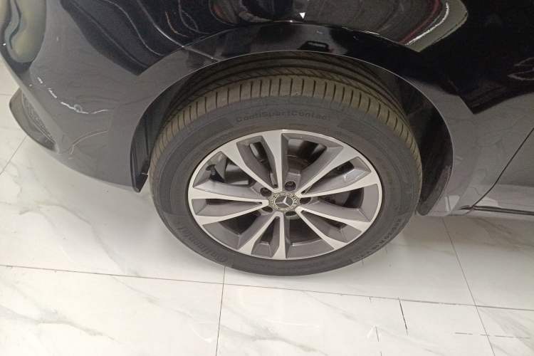 Used Mercedes-Benz V-Class 2021 V 260 Avantgarde Edition