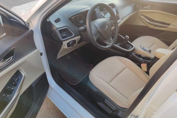 Used Ford Escort 2017 Revised Version 1.5L Manual Comfort Edition