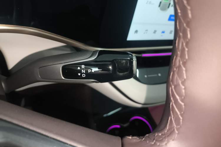 Used Hongqi EH7 2024 690 Pro
