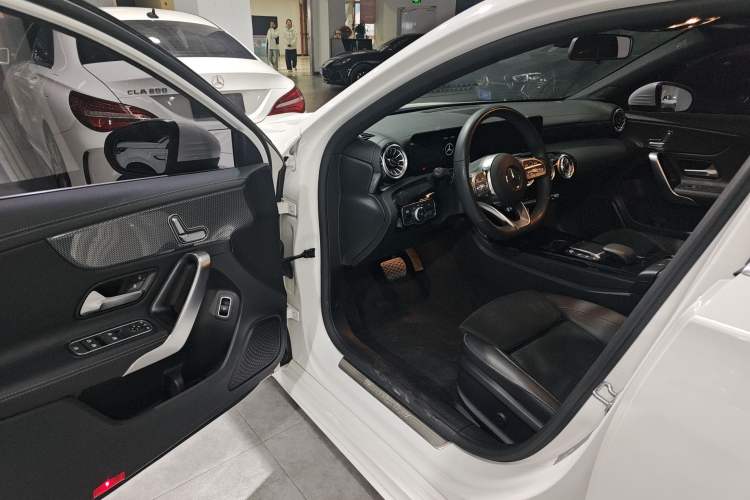 Used Mercedes-Benz A-Class 2022 A 200 L Sport Sedan Fashion Model