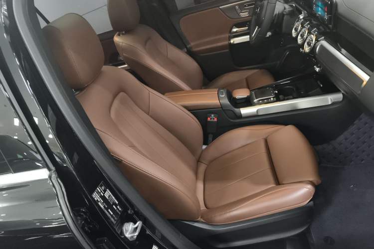 Used Mercedes-Benz GLB 2023 GLB 220 Fashion Model