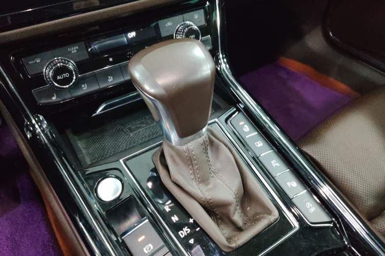 Used Volkswagen Phideon 2021 380TSI Prestige Edition
