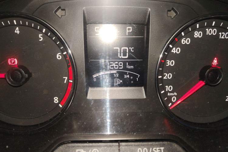 Used Volkswagen Polo 2016 1.6L Cross Polo Automatic
