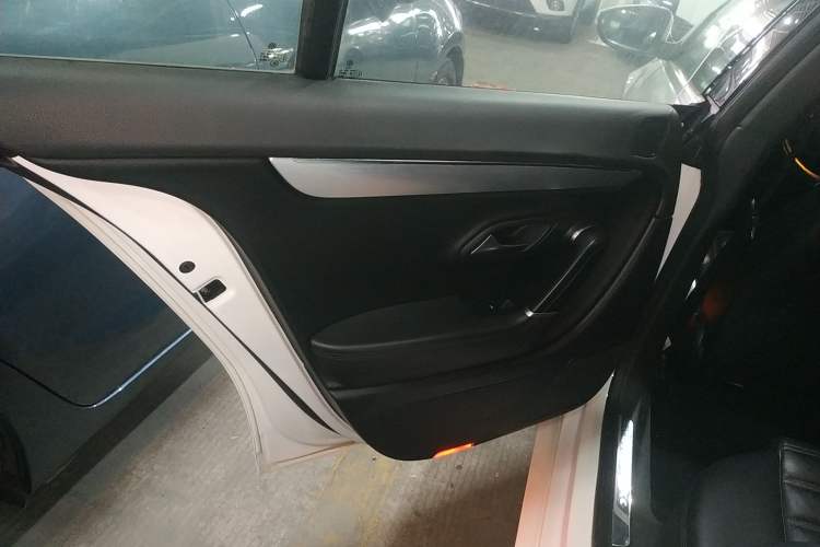 Used Volkswagen FAW-Volkswagen CC 2016 1.8TSI Prestige Model