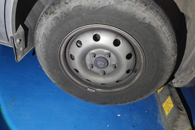 Used Chana Ruixing M60 2023 1.5L GDI Comfort-Class Passenger Vehicle 6/7 Seats
