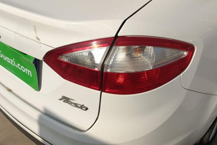 Used Ford Fiesta 2013 Sedan 1.5L Automatic Fashion Edition