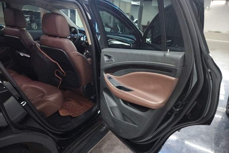 Used Buick Envision 2017 28T Four-Wheel Drive Luxury Model
