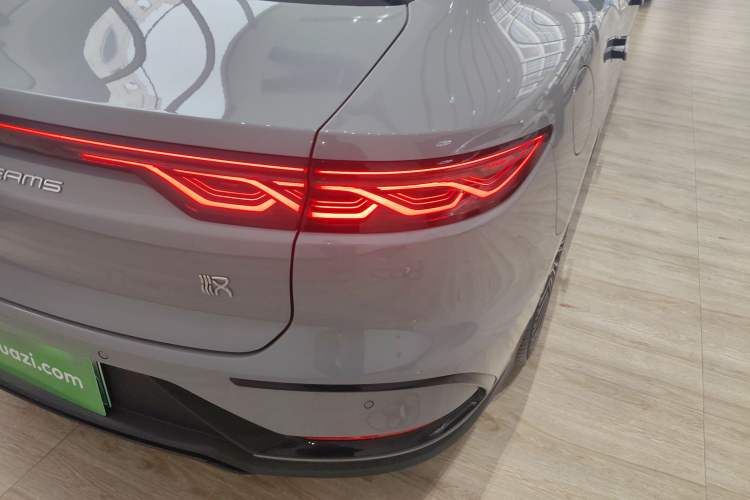 Used BYD Han 2025 EV with 701 km of Laser Radar-Enabled Intelligent Driving