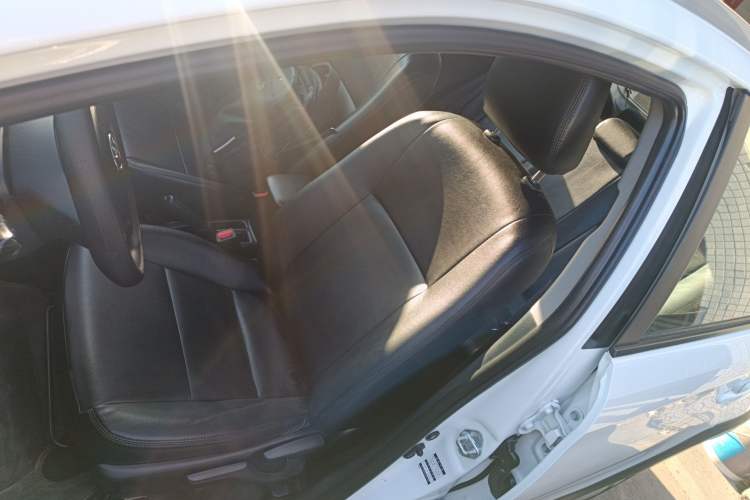 Used Toyota YARiS L 2021 X-Trail 1.5L CVT Leading Edition
