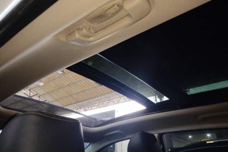 Used Kia KX5 2017 1.6T Automatic Two-Wheel Drive 15th Anniversary Special Edition DLX