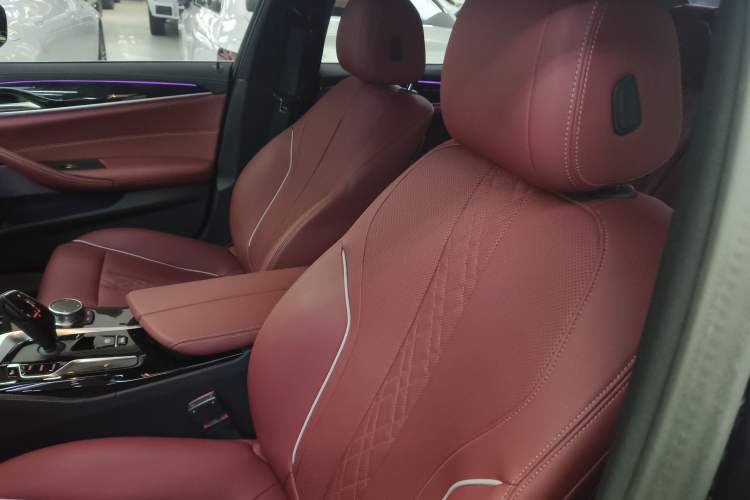 Used BMW 5 Series 2022 Second Facelift 525Li M Sport Package