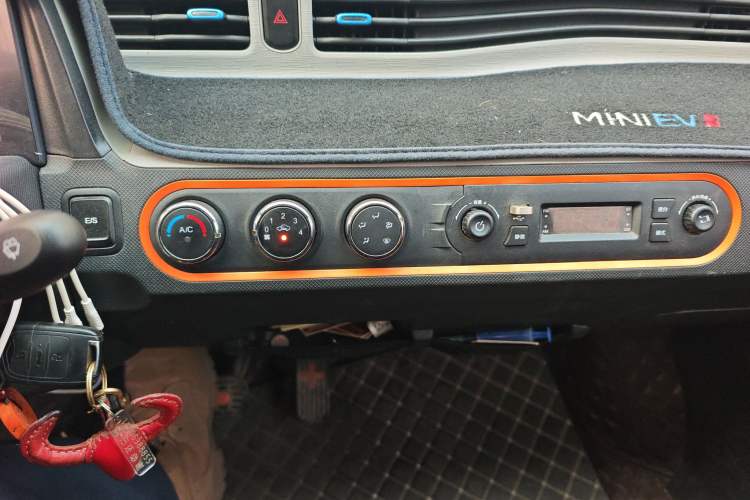 Used Wuling Hongguang MINIEV 2020 Freedom Version Lithium Iron Phosphate
