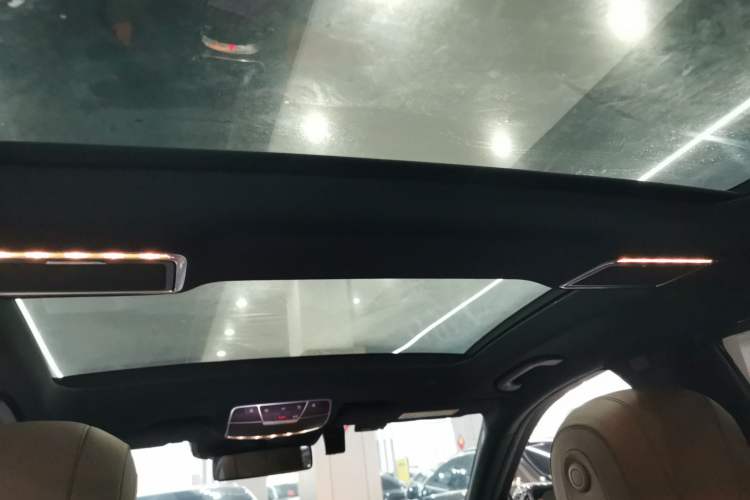 Used Mercedes-Benz S-Class 2019 S 320 L
