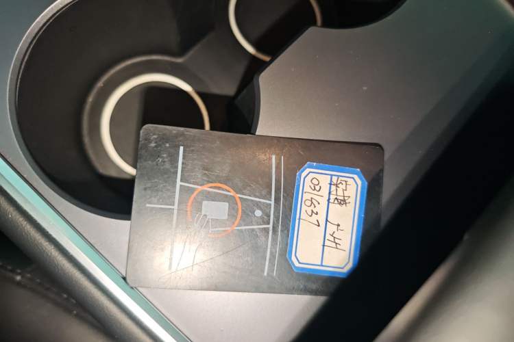 Used Tesla Model Y 2021 Long-Range All-Wheel-Drive Version 3D7
