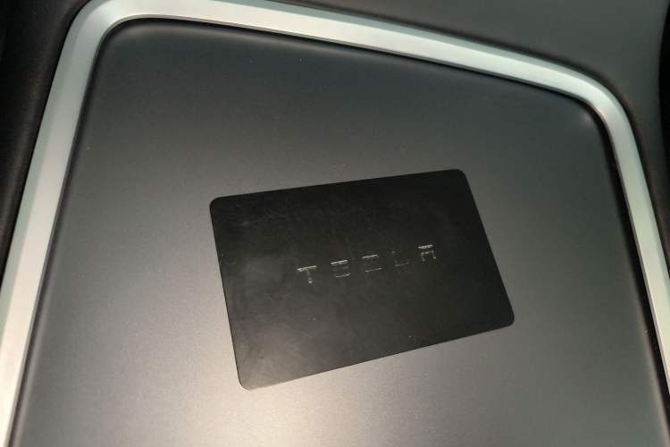 Used Tesla Model Y 2021 Standard Range Rear-Wheel Drive Version