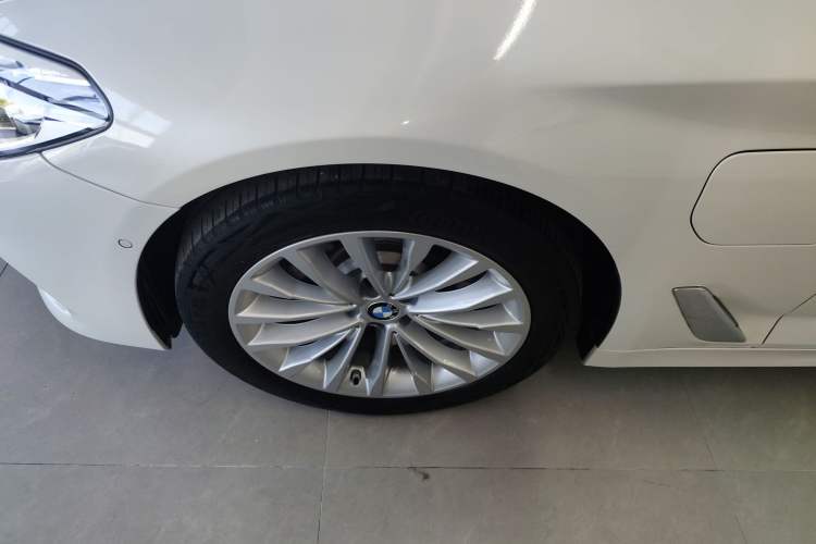 Used BMW 5 Series New Energy 2020 Mileage Upgrade Version 530Le Luxury Package