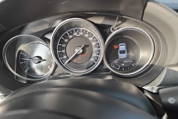 Used Mazda Atenza 2021 2.0L Blue Sky Luxury Edition
