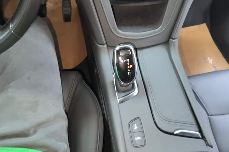 Used Cadillac XT5 2018 25T Luxury Model
