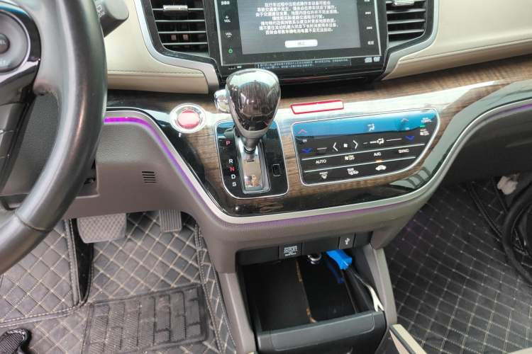 Used Honda Odyssey 2017 2.4L Supreme Edition
