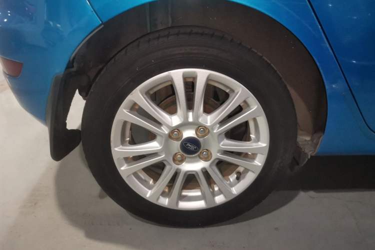 Used Ford Fiesta 2013 Hatchback 1.5L Automatic Fashion Edition
