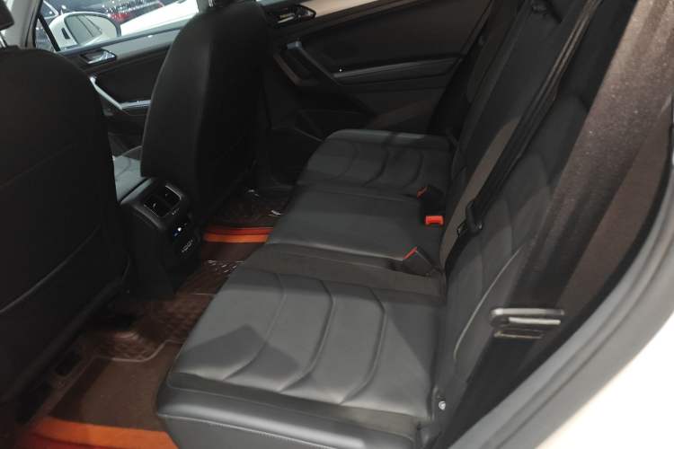 Used Volkswagen Tiguan L 2021 330TSI Automatic Two-Wheel Drive Smart Edition
