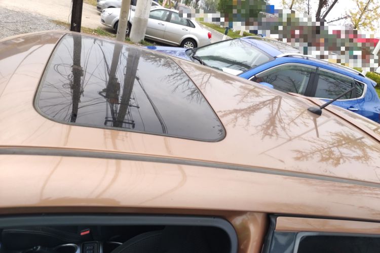 Used Infiniti ESQ 2014 1.6L Spontaneous Edition
