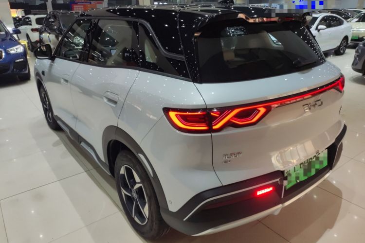 Used BYD Yuan UP 2025 Intelligent Driving Version 401 km Leading Edition
