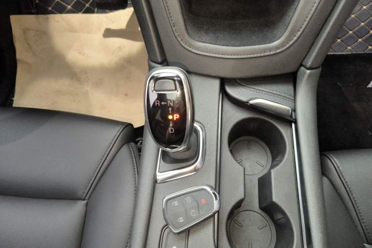 Used Cadillac XT5 2018 25T Tech Model
