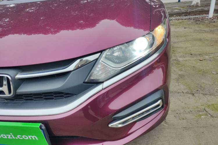 Used Honda Jade 2017 1.8L automatic Comfort version 5 seats
