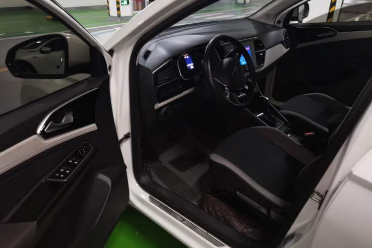 Used Jetta VS5 2023 280TSI Automatic Trend Edition
