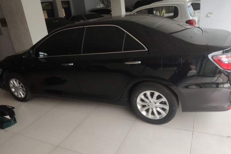 Used Toyota Camry 2016 2.0G 10th Anniversary Leading Edition
