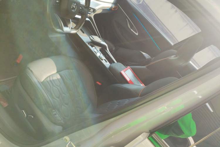 Used Changan UNI-T 2022 1.5T Prestige Version
