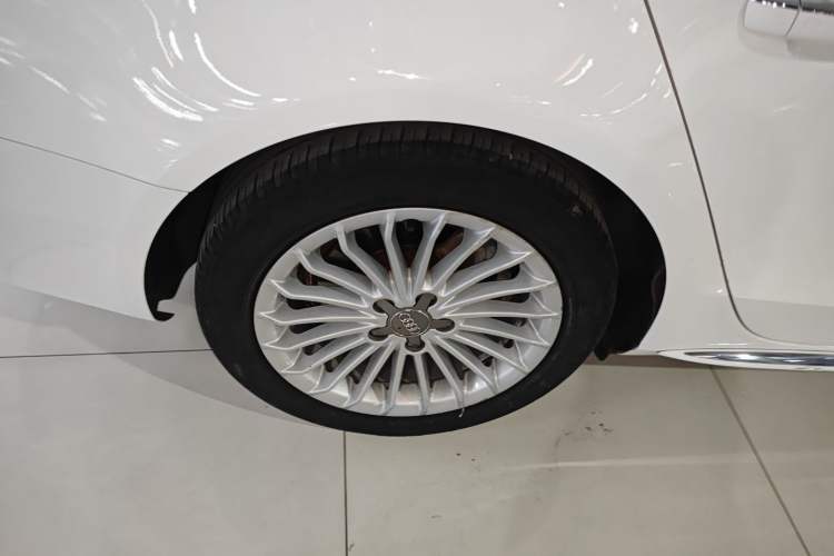 Used Audi A4L 2016 35 TFSI Collector's Edition Automatic Standard Model
